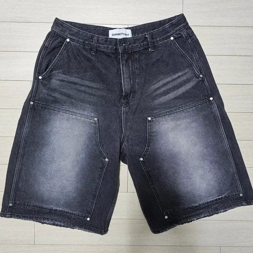 [BUNJANG] UMANT Bermuda Pants (L Size) / 유먼트 더블니 버뮤다 팬츠 (L사이즈)