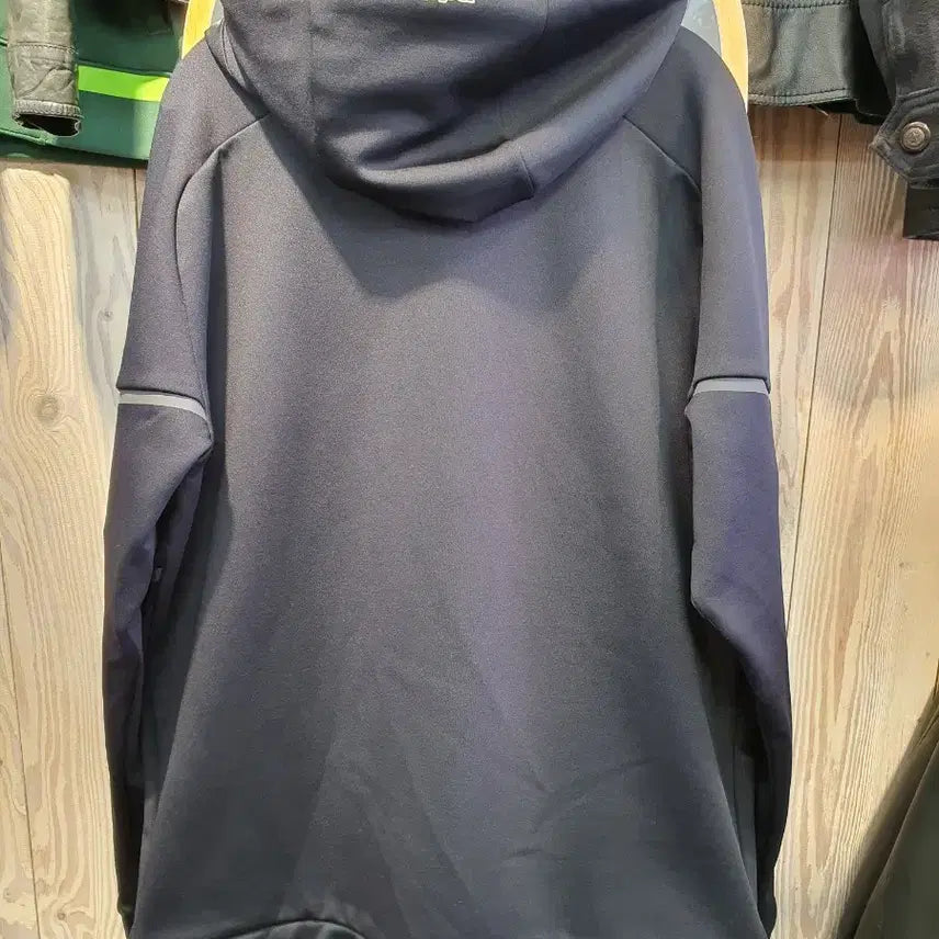 [SOLD OUT] 카파(Kappa) 골드 로고 기능성 후드 집업