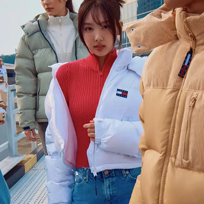 [BUNJANG] Tommy Jeans Alaska Cropped Puffer Jacket White / 타미진스 크롭 알레스카 푸퍼 패팅 화이트