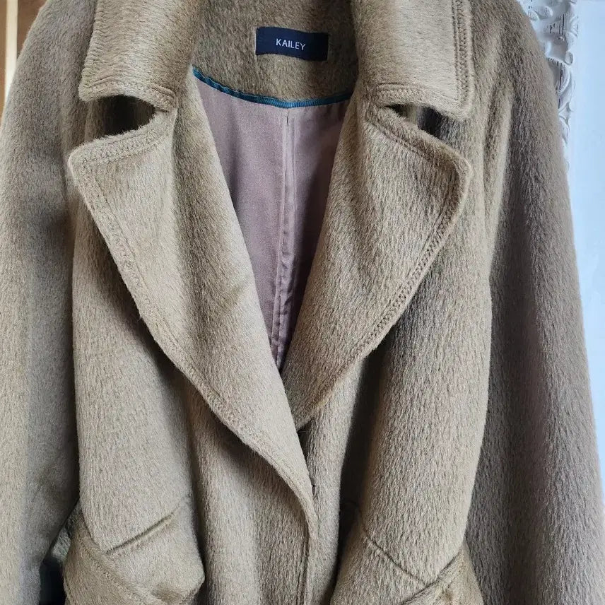 [SOLD OUT] KAILYN 카일린 브라운 밍크 소매 롱 코트