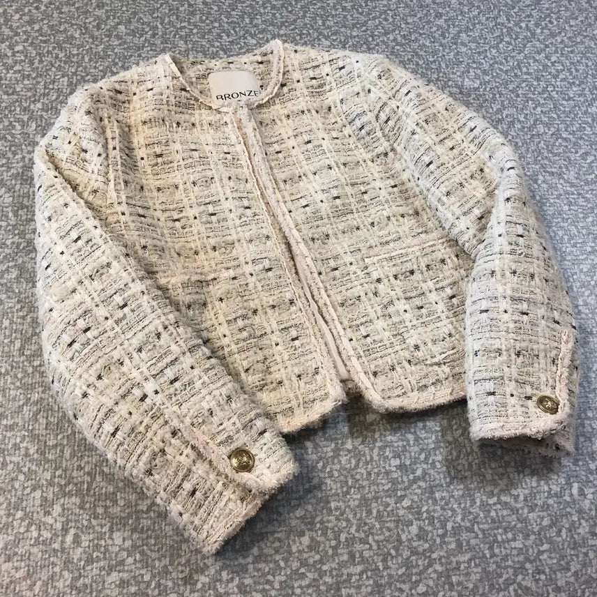 [BUNJANG] BRONZE Tweed No Collar Jacket / 브론즈 울 트위드 노카라 자켓 라운드 출근룩 올드머니룩 BRONZE