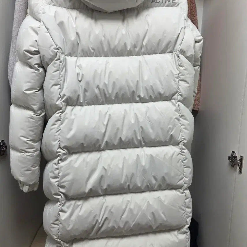 [BUNJANG] Nepa White Long Down Jacket (Size 90) / 네파 화이트 롱패딩 여성 패딩 90사이즈