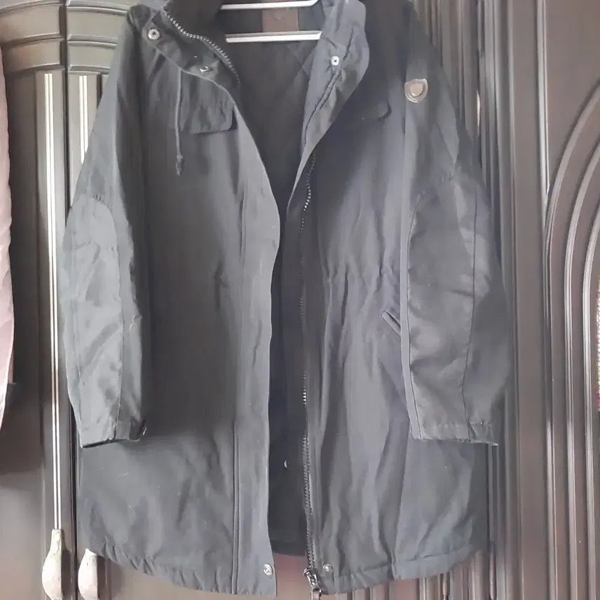 [BUNJANG] Black Quilted Hooded Long Parka / 블랙 누빔후드 코트