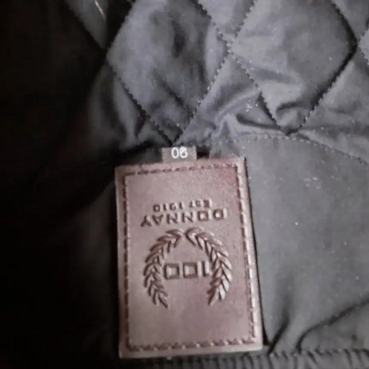 [BUNJANG] Black Quilted Hooded Long Parka / 블랙 누빔후드 코트