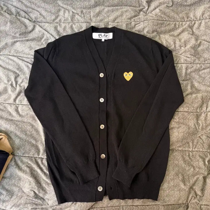 [BUNJANG] Comme des Garcons Heart Cardigan L / 꼼데가르송 하트 가디건 L 국내백화점 정발