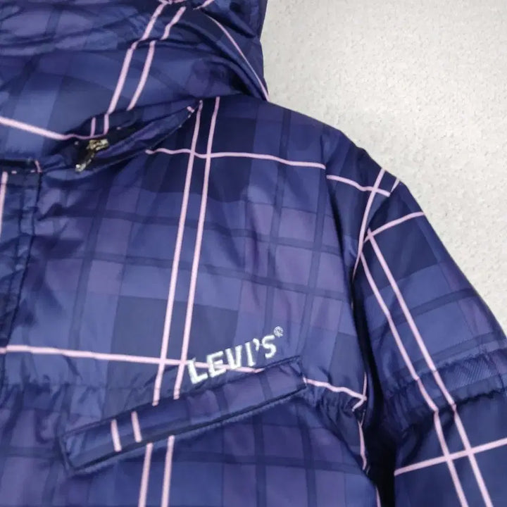 [BUNJANG] Kids Levi's Check Belted Ski Padded Jumper (Size 165) / 키즈 리바이스 체크 벨티드 스키 패딩 점퍼(165)
