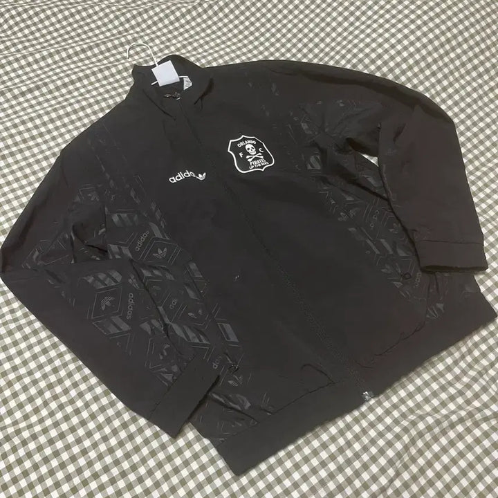 [BUNJANG] Adidas Vintage Windbreaker Black Jacket / 아디다스 빈티지 윈드브레이커 블랙자켓