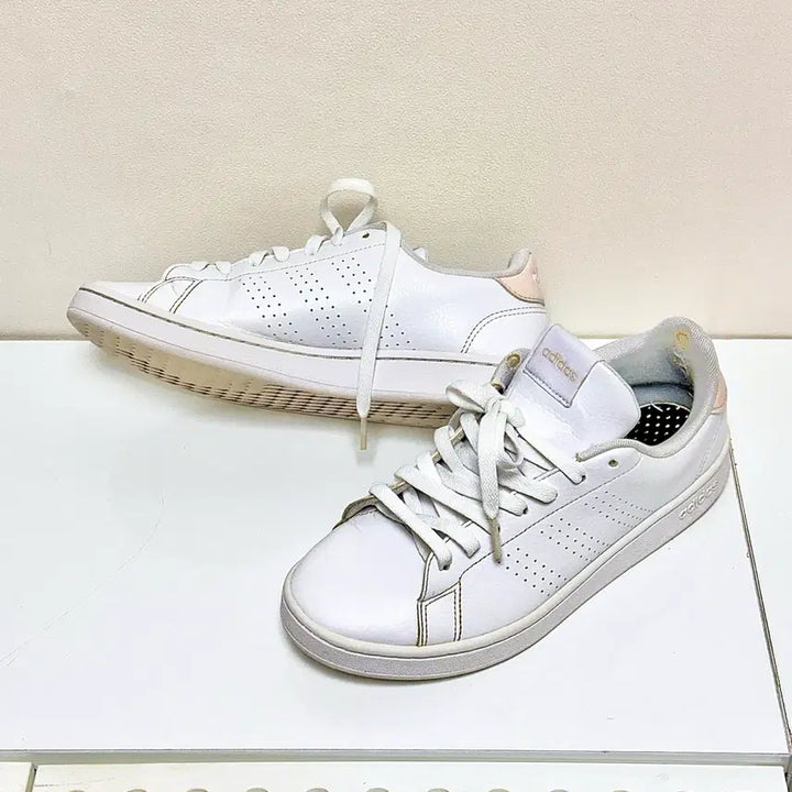 [BUNJANG] Adidas Advantage White Sneakers / 아디다스 어드밴티지 흰색 스니커즈