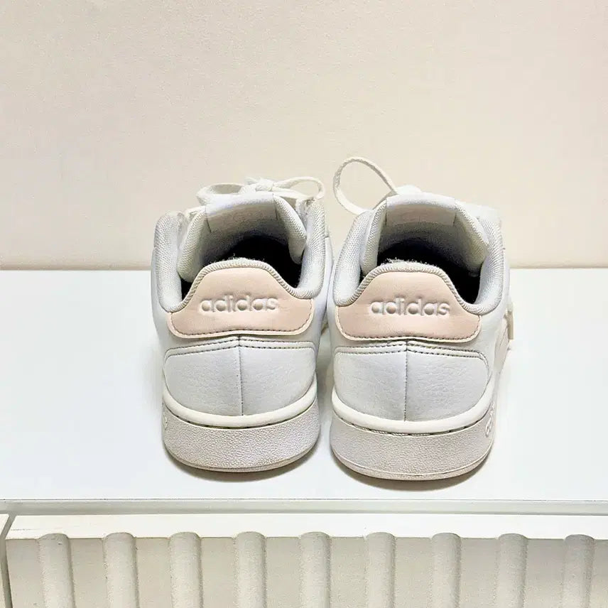 [BUNJANG] Adidas Advantage White Sneakers / 아디다스 어드밴티지 흰색 스니커즈