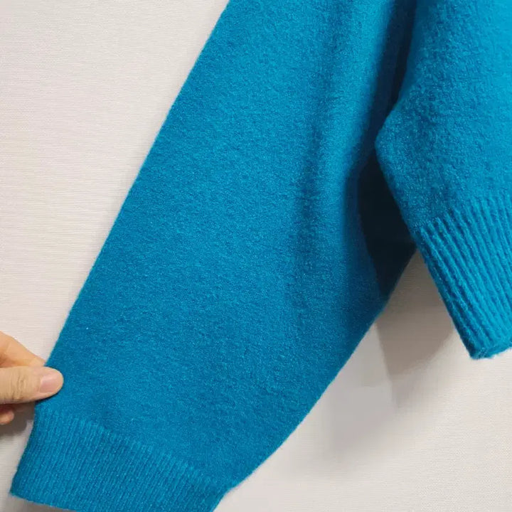 [BUNJANG] Valencia Turkish Blue V-Neck Crop Knit / 발렌시아 터키블루 V넥 크롭 니트