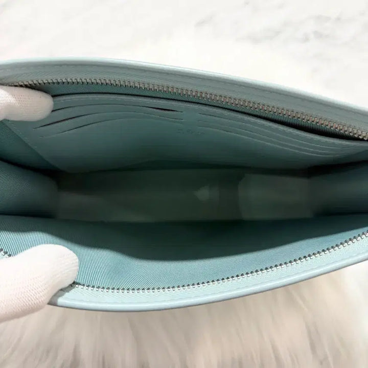 [BUNJANG] Louis Vuitton Monogram Aqua Garden Pochette Voyage Clutch Limited Edition / [정품] 루이비통 모노그램 아쿠아가든 포쉐트보야주 클러치 한정판