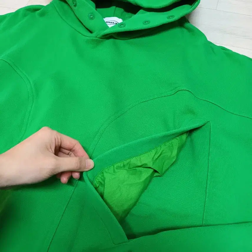 [BUNJANG] Grailz Geometry Celtic Green Hoodie / 그레일즈 지오메트리 후드 셀틱 그린 남녀공용