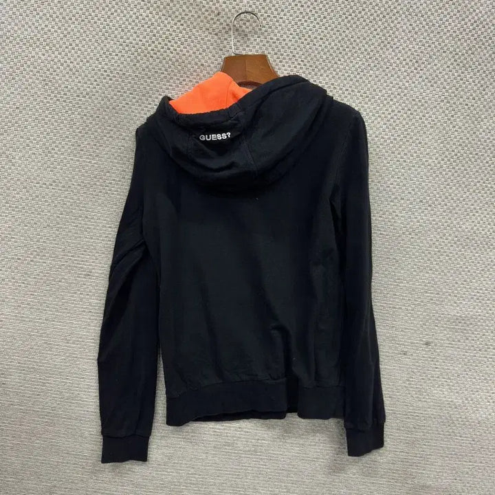 [SOLD OUT] 게스 캐주얼 빅형광로고 후드티 XS A04789