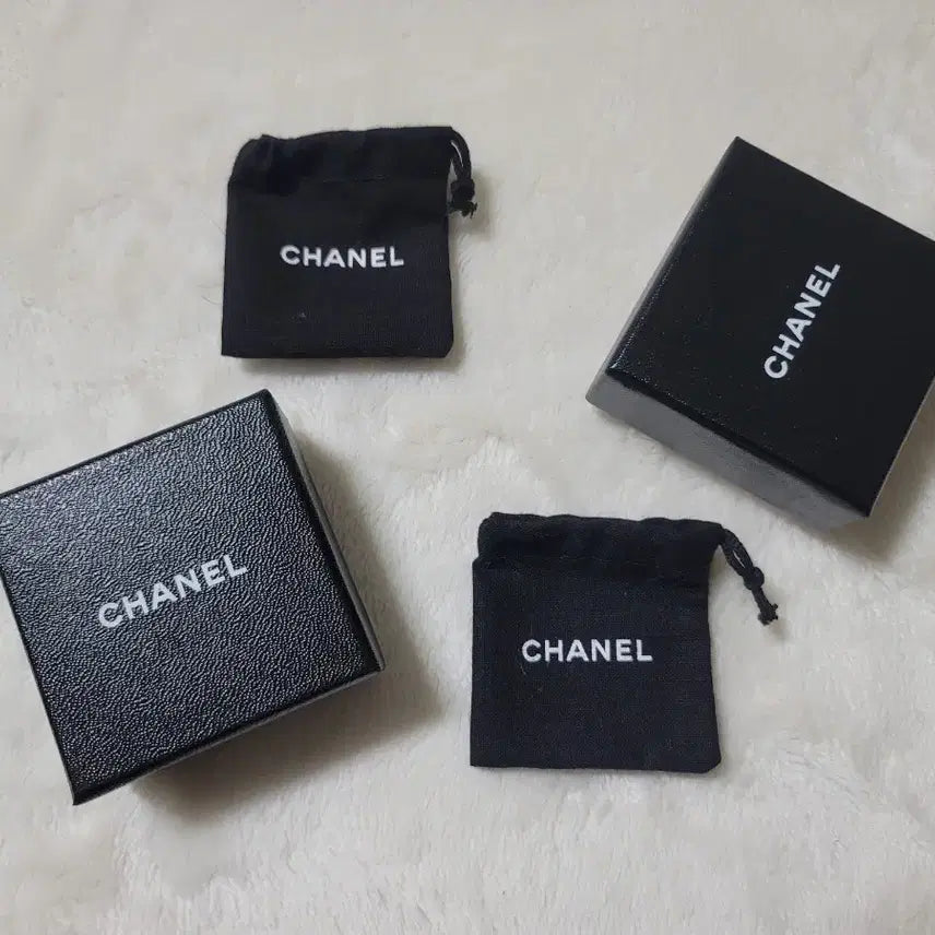[BUNJANG] Luxury Brand Shopping Bags & Boxes Bundle / (최상급-72종)명품 박스, 쇼핑백,주머니..