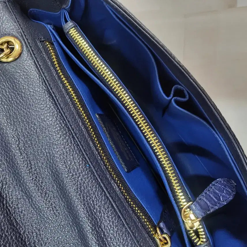 [BUNJANG] Navy Crocodile Chain Bag / 네이비 컬러 크로커다일 체인백(완전고급)