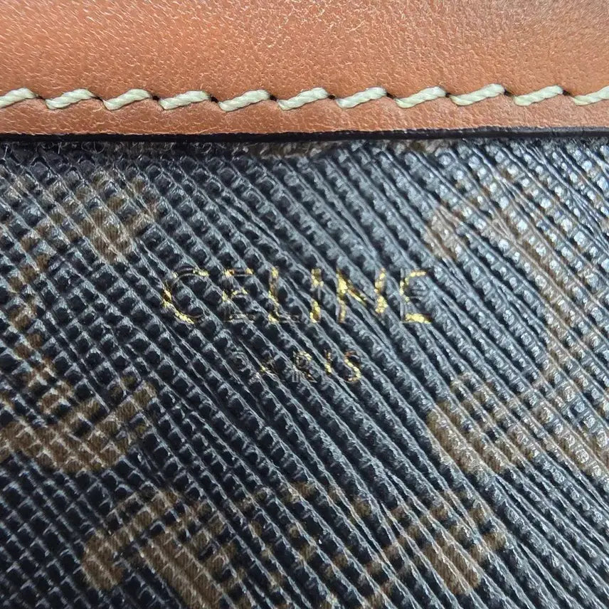 [BUNJANG] Celine Triomphe Camera Bag Crossbody / 셀린느 트리오페 카메라백 크로스