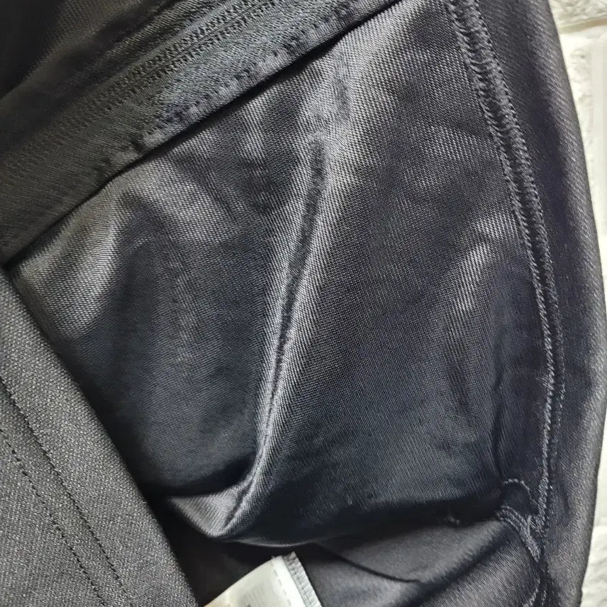 [BUNJANG] Adidas Three Stripes Black Track Top (Size 90) / 미사용)아디다스 삼선 블랙 트랙탑 90