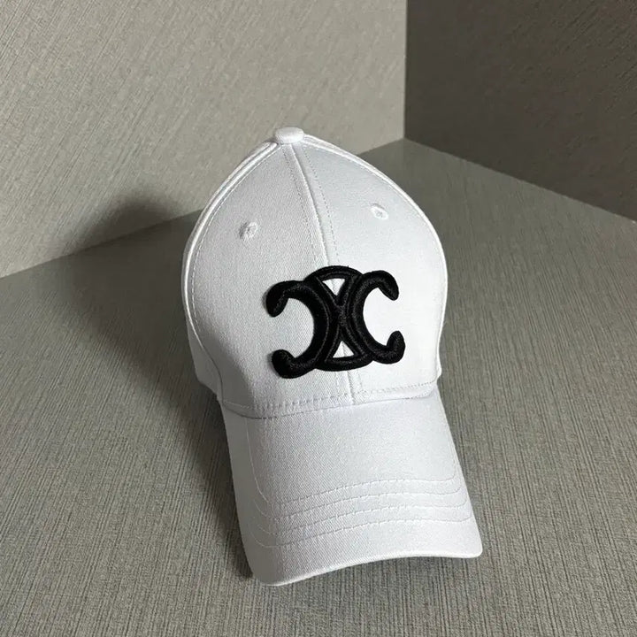 [BUNJANG] Celine White Logo Embroidered Baseball Cap / 셀린* 볼캡 (화이트)