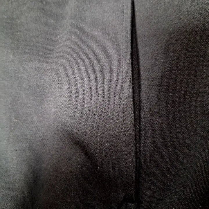 [SOLD OUT] 게스 애슬레저 반넥 집업 새상품 팝니다