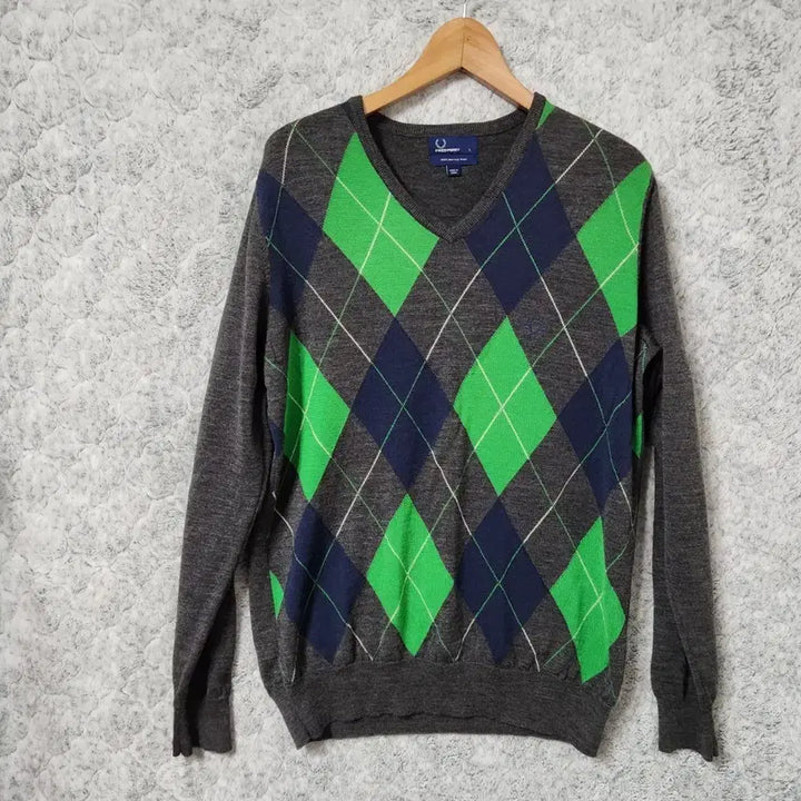 [BUNJANG] Fred Perry Argyle Merino Wool V-Neck Knit Sweater / J279 [L] 프레드페리 아가일 메리노울 브이넥 니트