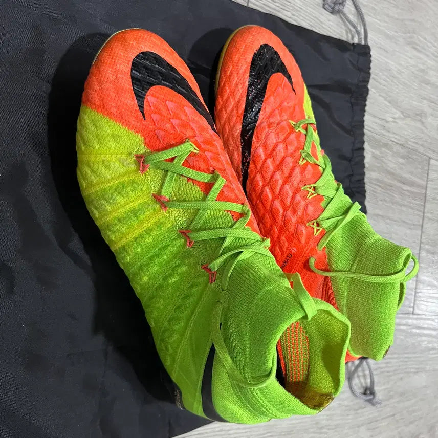 [BUNJANG] Nike Hypervenom Phantom 3 DF FG Soccer Cleats / (보스니아산) 나이키 하이퍼베놈 팬텀3 DF FG [240] 축구화