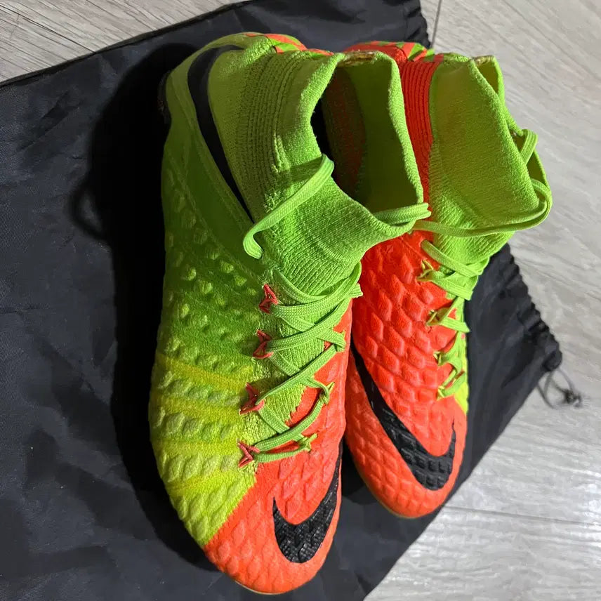 [BUNJANG] Nike Hypervenom Phantom 3 DF FG Soccer Cleats / (보스니아산) 나이키 하이퍼베놈 팬텀3 DF FG [240] 축구화