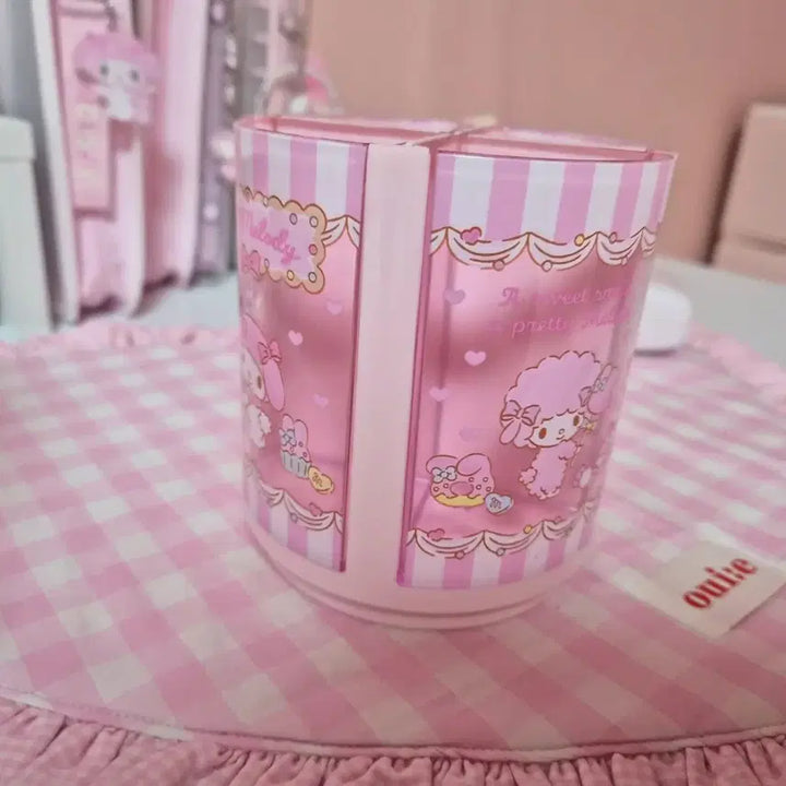 [BUNJANG] Sanrio My Melody Pencil Holder / 다꾸일괄처분(마이멜로디,마멜,연필꽂이,키스컷,산리오,키티,씰스티커,바인더