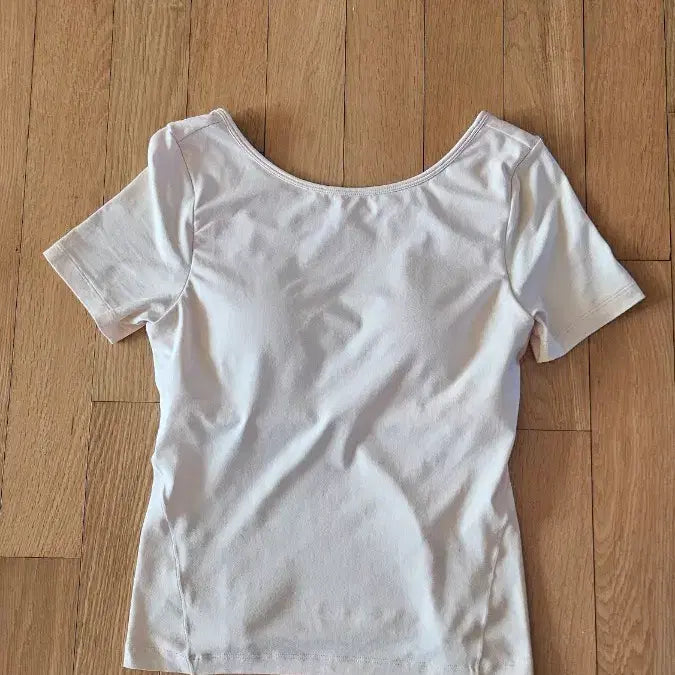[BUNJANG] Andar U-Neck Short Sleeve T-shirt / 안다르 유넥 반팔티