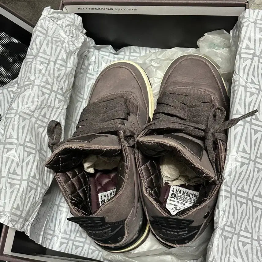 [BUNJANG] Nike Jordan 4 A Ma Maniére Sneakers / 230, 조던4 아 마 마니에르