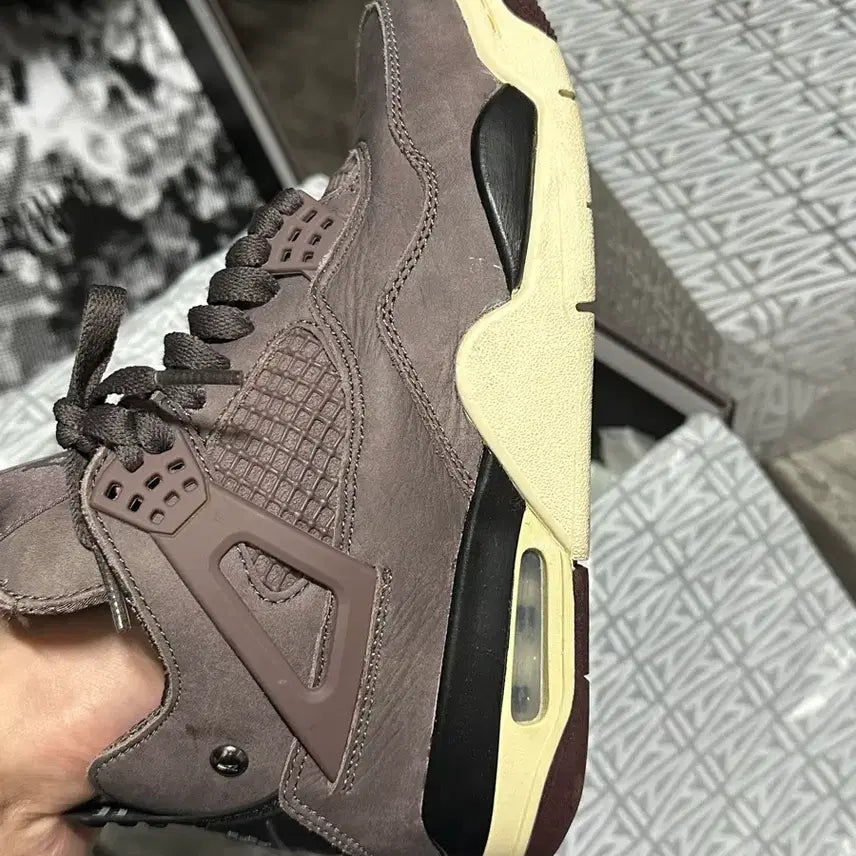 [BUNJANG] Nike Jordan 4 A Ma Maniére Sneakers / 230, 조던4 아 마 마니에르