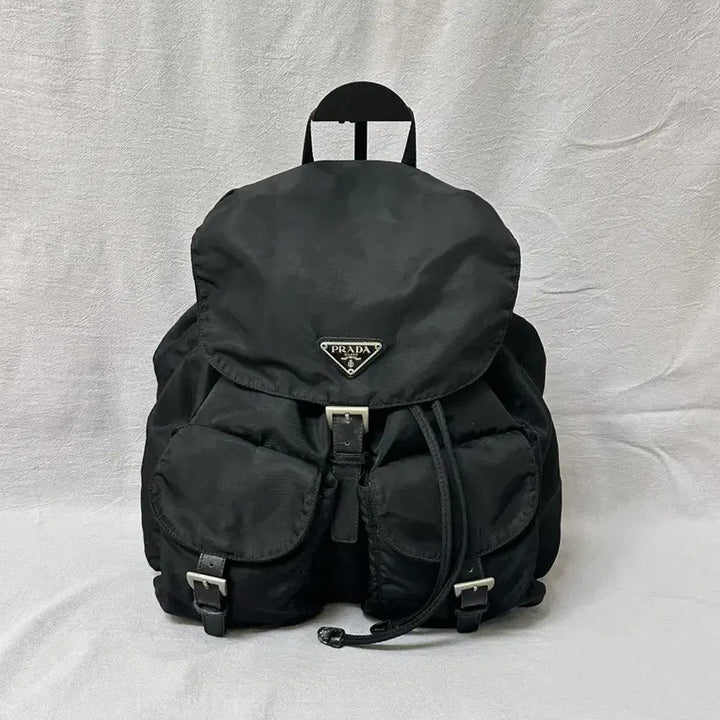[BUNJANG] Prada Nylon Poconos Two-Pocket Backpack Medium / 프라다 나일론 포코노 투포켓 백팩 미디움