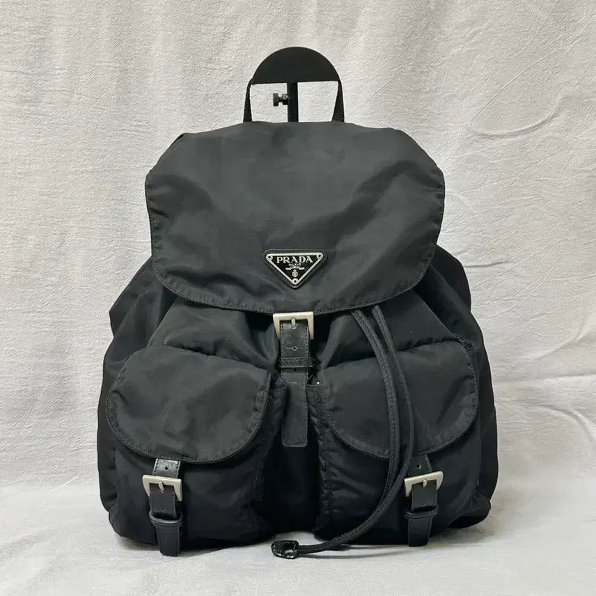 [BUNJANG] Prada Nylon Poconos Two-Pocket Backpack Medium / 프라다 나일론 포코노 투포켓 백팩 미디움