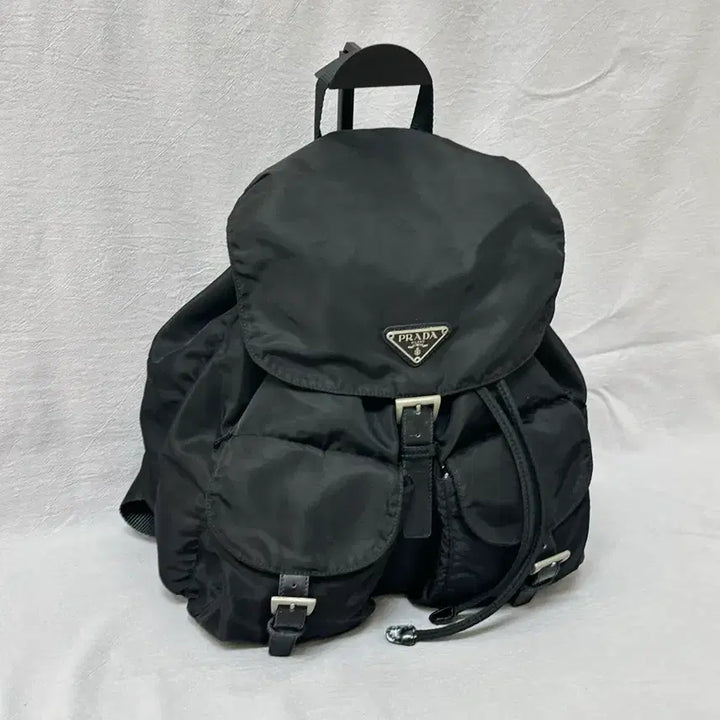 [BUNJANG] Prada Nylon Poconos Two-Pocket Backpack Medium / 프라다 나일론 포코노 투포켓 백팩 미디움