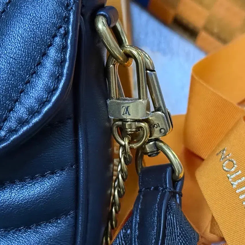 [BUNJANG] Louis Vuitton New Wave Multi Pochette Crossbody Bag / 루이비통 뉴웨이브 멀티 포쉐트 크로스백