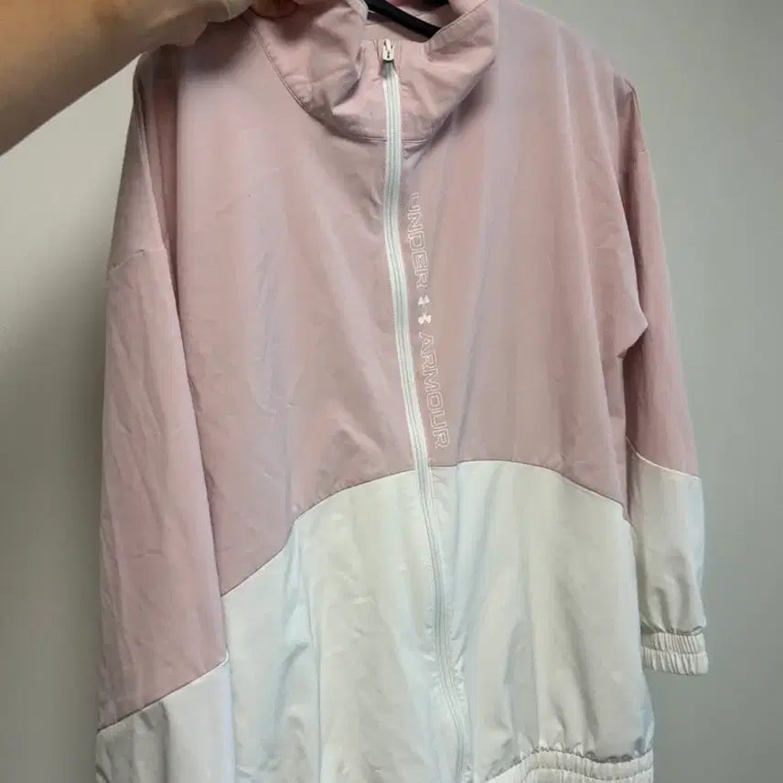 [BUNJANG] Under Armour Women's Windbreaker Jacket / 언더아머 바람막이 여성용