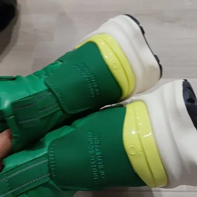 [BUNJANG] Benetton Weather Gear Padded Boots 255 / 베네통 웨더기어 패딩 부츠 255