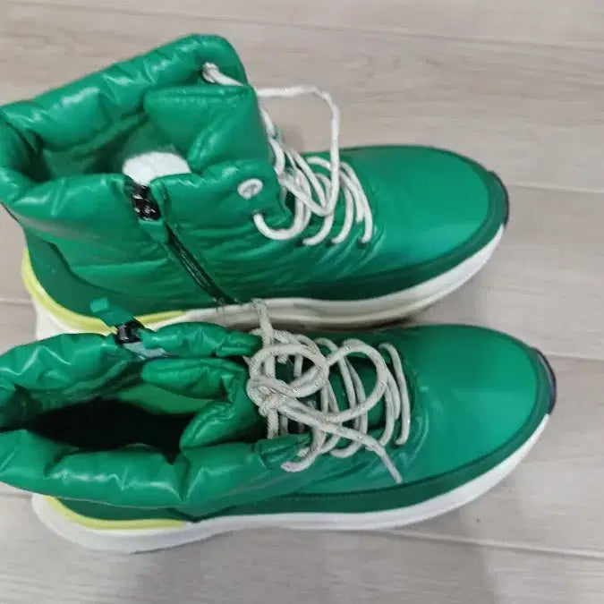 [BUNJANG] Benetton Weather Gear Padded Boots 255 / 베네통 웨더기어 패딩 부츠 255