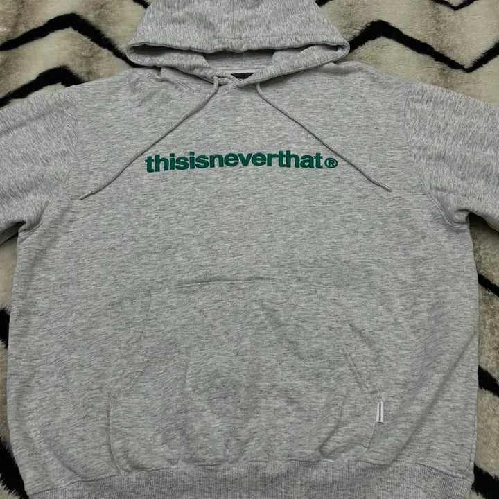 [BUNJANG] [M] Thisisneverthat T-Logo Oversized Hoodie / Light Gray / [M]디스이즈네버댓 T-로고 오버핏 후드/라이트그레이