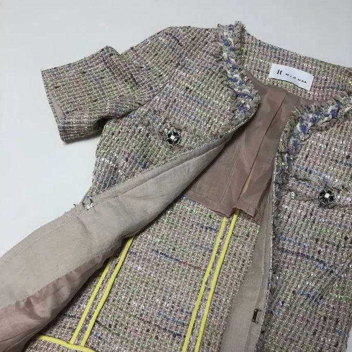 [BUNJANG] It Misha Tweed Jacket for Women / 잇미샤 반팔 트위드 자켓 올드머니룩 출근룩 하객룩 결혼식