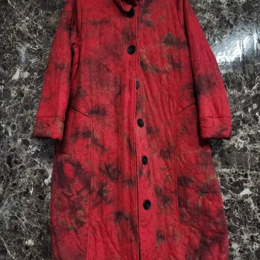 [BUNJANG] Red Dyed Quilted Long Coat / 레드 염색 퀼팅 롱 코트 새상품