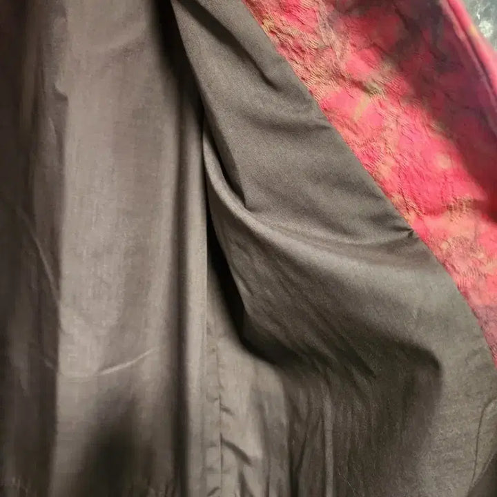 [BUNJANG] Red Dyed Quilted Long Coat / 레드 염색 퀼팅 롱 코트 새상품