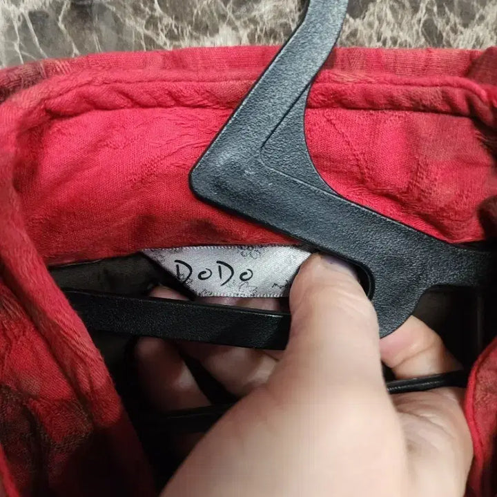 [BUNJANG] Red Dyed Quilted Long Coat / 레드 염색 퀼팅 롱 코트 새상품