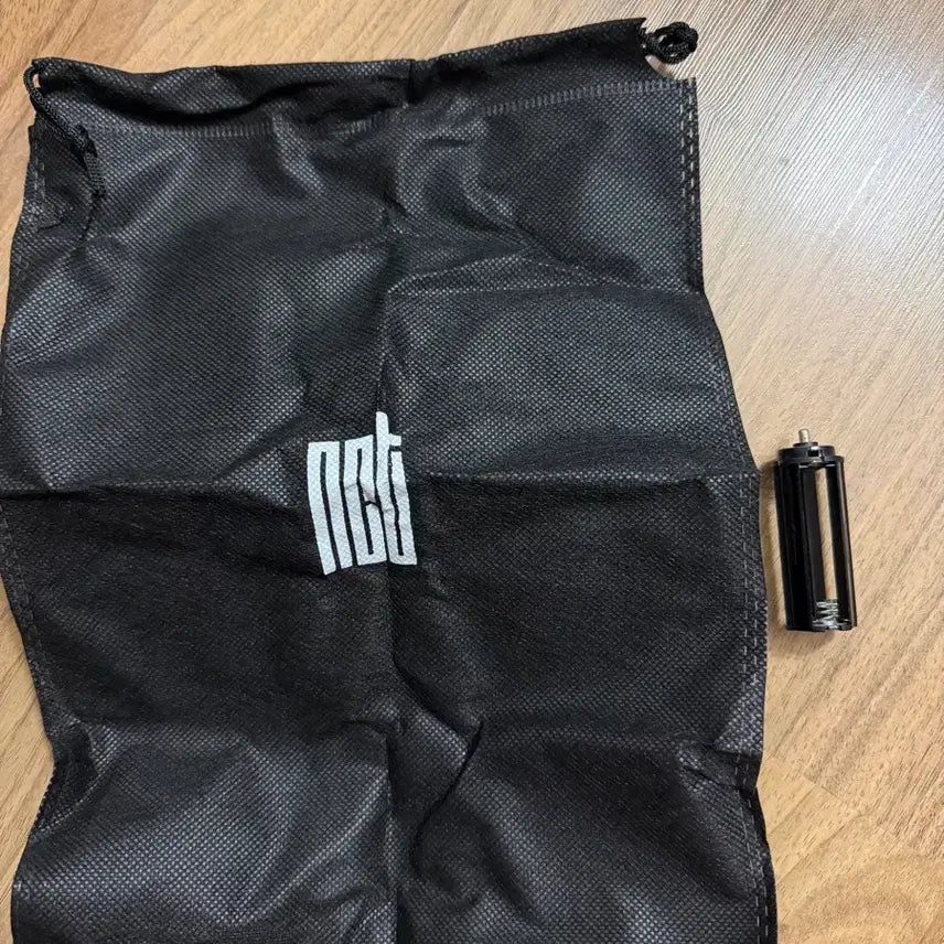 [BUNJANG] NCT 믐뭠봉 Dust Bag / 미사용 구믐뭠봄 엔시티 응원봉 믐뭠봉 소켓 더스트백 양도