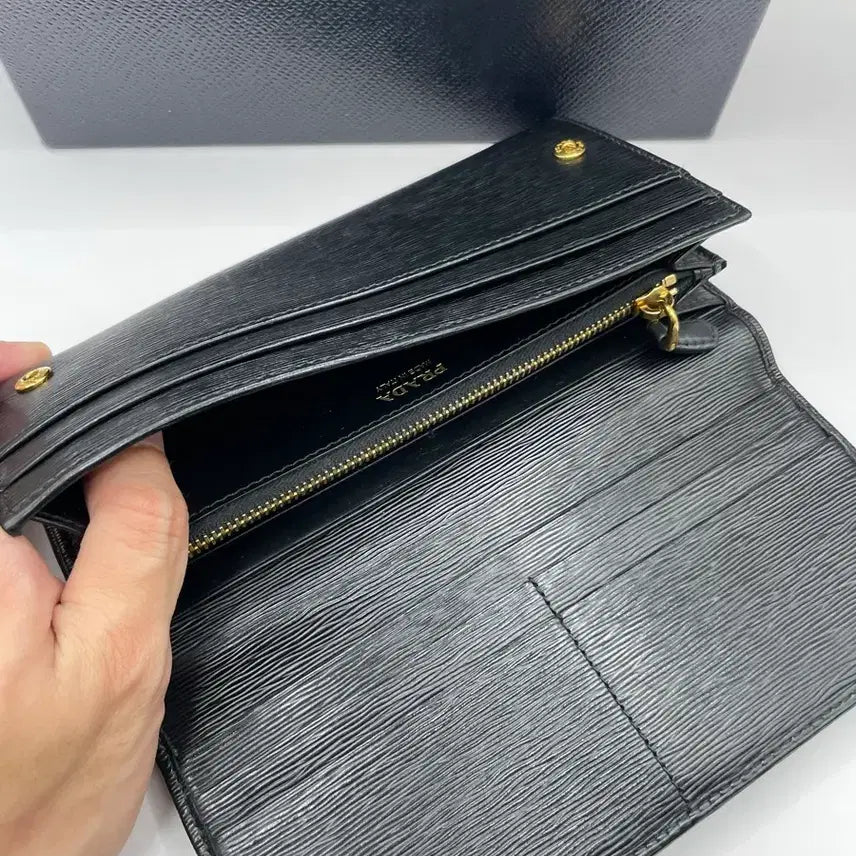 [BUNJANG] Prada 1MH132 Metal Logo Long Wallet / 프라다 1MH132 메탈 로고 장지갑