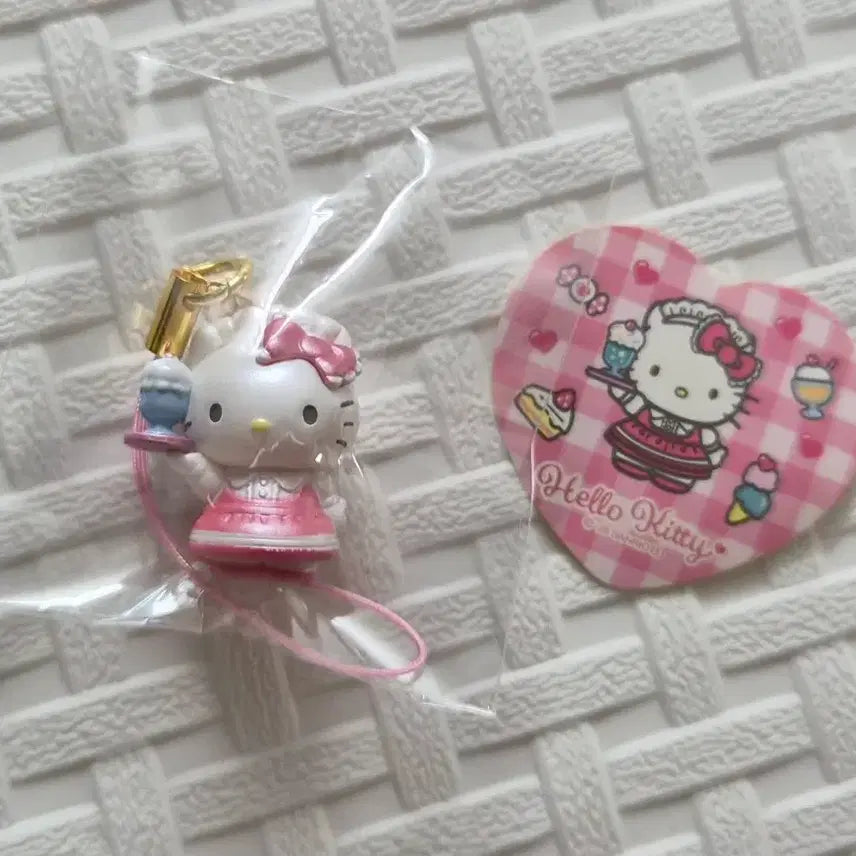 [BUNJANG] Hello Kitty Lovely Frill Series Strap / 헬로키티 키티 러블리 프릴 시리즈 스트랩