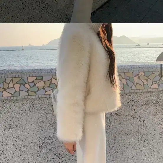 [BUNJANG] Le Sserafim Blanc Fur Jacket / 레예마켓 Blanc fur jacket 퍼자켓(마지막 가격내림)