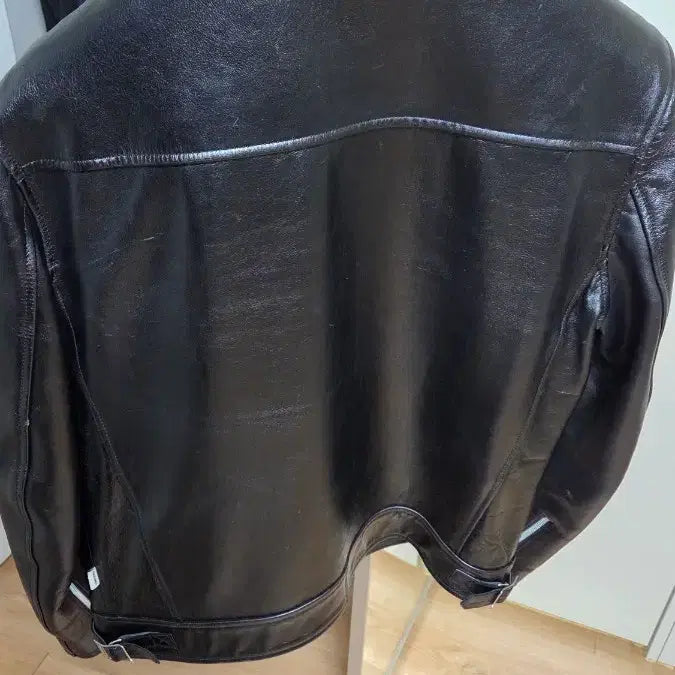 [BUNJANG] DIAPVINE Leo Calfskin / 디아프바인 레오 카프스킨