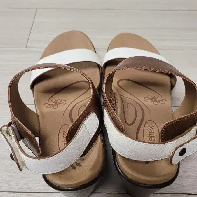 [BUNJANG] Aetrex Leather Sandals (235mm, 7cm Heel) / Aetrex 에트렉스 해외직구 가죽샌들 수입 새제품 235mm 굽7cm