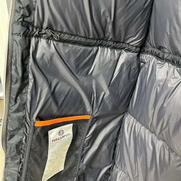 [BUNJANG] Parajumpers Women's Black Padded Vest / 파라점퍼스 블랙 패딩 조끼