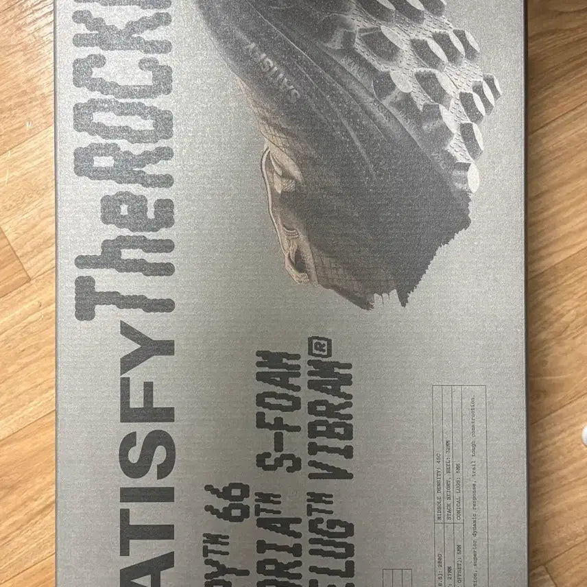 [BUNJANG] Satisfy The Rocker Antique White Sneakers / Satisfy The Rocker USM 7.5 (255)